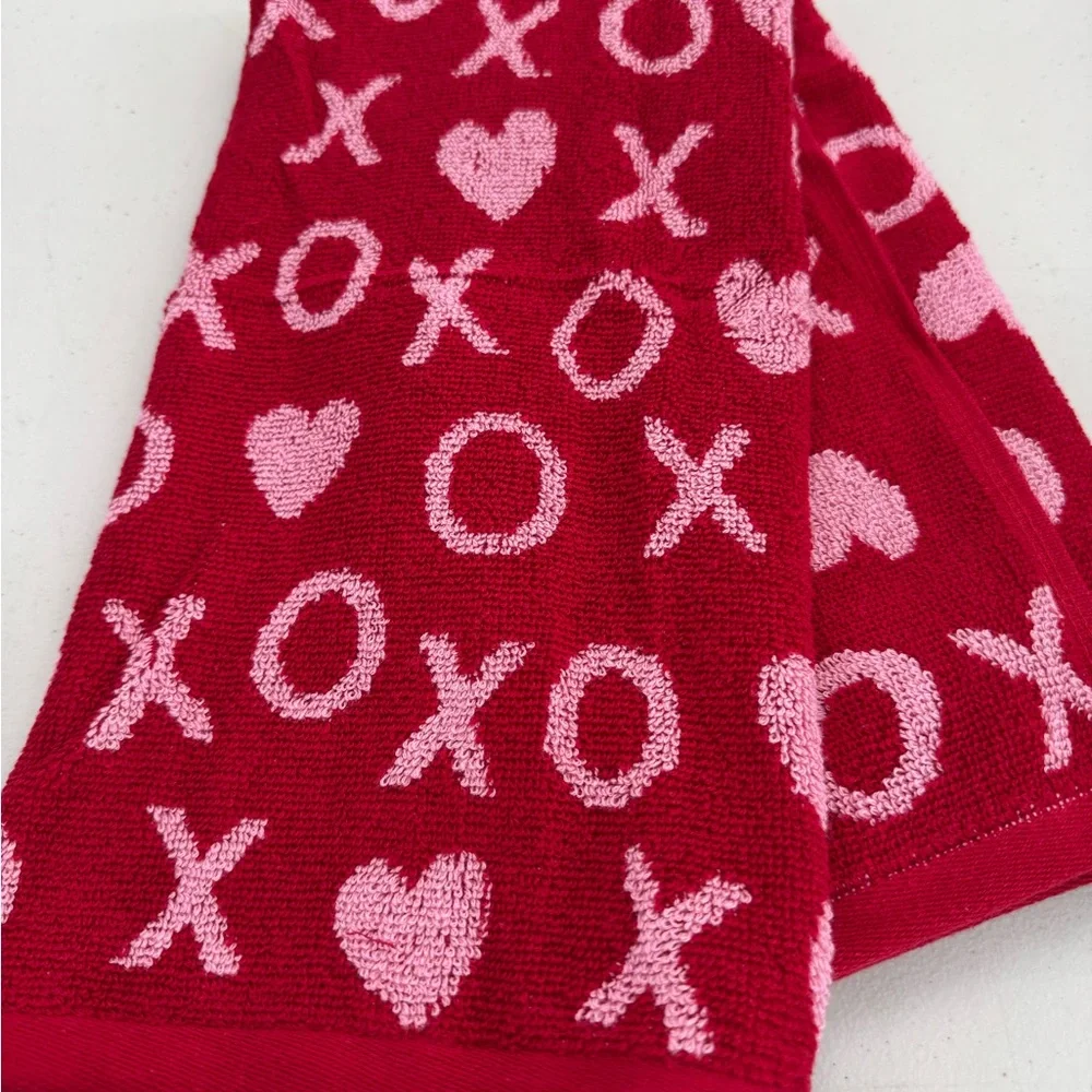 NEW Valentines Day Heart,Xs and Os Hand-towel 16” x 25”